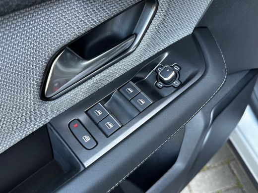Opel Grandland 1.6 Turbo 195 PK Plug-in-Hybrid GS | ELEK. GLAZEN SCHUIF-/KANTELDAK| HEAD-UP DISPLAY| FOCAL SOUND... ActivLease financial lease