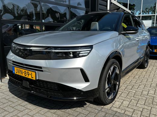 Opel Grandland 1.6 Turbo 195 PK Plug-in-Hybrid GS | ELEK. GLAZEN SCHUIF-/KANTELDAK| HEAD-UP DISPLAY| FOCAL SOUND... ActivLease financial lease