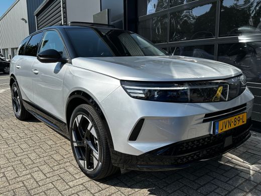 Opel Grandland 1.6 Turbo 195 PK Plug-in-Hybrid GS | ELEK. GLAZEN SCHUIF-/KANTELDAK| HEAD-UP DISPLAY| FOCAL SOUND... ActivLease financial lease