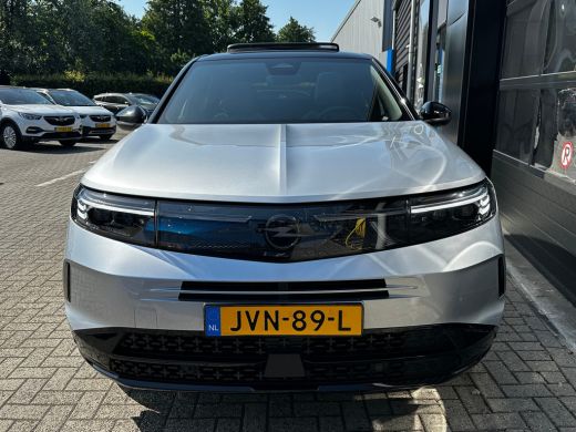 Opel Grandland 1.6 Turbo 195 PK Plug-in-Hybrid GS | ELEK. GLAZEN SCHUIF-/KANTELDAK| HEAD-UP DISPLAY| FOCAL SOUND... ActivLease financial lease