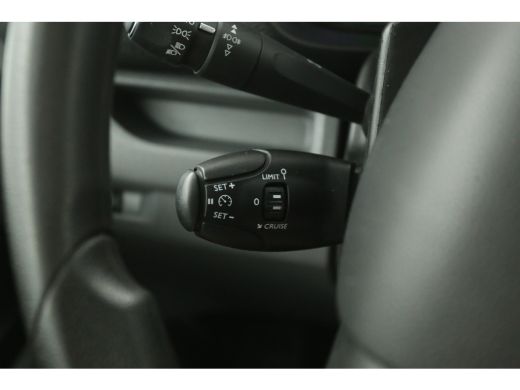 Opel Vivaro 2.0 CDTI L3H1 | Airco | Cruise | Camera | 3 Zits | Carplay | Trekhaak ActivLease financial lease