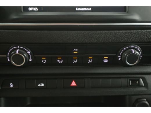 Opel Vivaro 2.0 CDTI L3H1 | Airco | Cruise | Camera | 3 Zits | Carplay | Trekhaak ActivLease financial lease