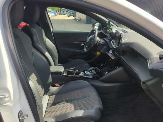 Peugeot 208 1.2 PureTech EAT8 GT | Automaat | Navigatie | Camera | Black Diamond | Apple Carplay | NL auto | ... ActivLease financial lease