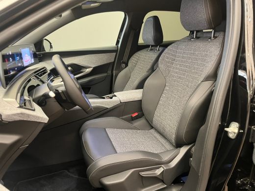 Peugeot 3008 1.2 Hybrid 145 Allure Climate | Cruise | 19" Lichtmetaal | Camera | LED | Digitaal Dashboard | Le... ActivLease financial lease