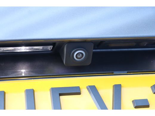 Peugeot 3008 1.6 PURETECH 180PK GT PACK AUTOMAAT / NAVI / CLIMA / PDC / 19" LMV / CAMERA / KEYLESS / FULL-LED ... ActivLease financial lease