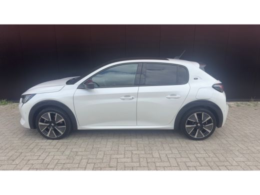 Peugeot e-208 EV GT 350 50 kWh | 3-fase | Pano | Camera | Adap Cruise | Navi | Climate Control | Achteruitrijca... ActivLease financial lease