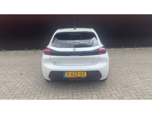 Peugeot e-208 EV GT 350 50 kWh | 3-fase | Pano | Camera | Adap Cruise | Navi | Climate Control | Achteruitrijca... ActivLease financial lease