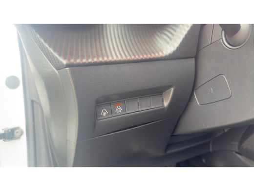 Peugeot e-208 EV GT 350 50 kWh | 3-fase | Pano | Camera | Adap Cruise | Navi | Climate Control | Achteruitrijca... ActivLease financial lease