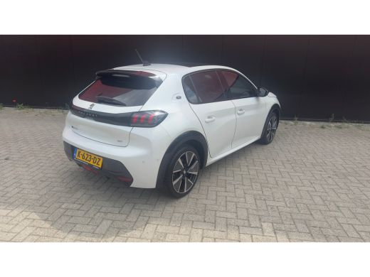 Peugeot e-208 EV GT 350 50 kWh | 3-fase | Pano | Camera | Adap Cruise | Navi | Climate Control | Achteruitrijca... ActivLease financial lease