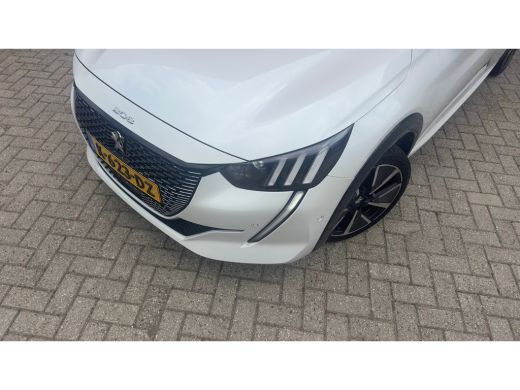 Peugeot e-208 EV GT 350 50 kWh | 3-fase | Pano | Camera | Adap Cruise | Navi | Climate Control | Achteruitrijca... ActivLease financial lease