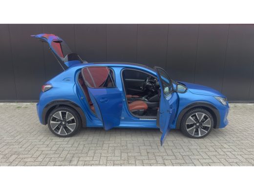 Peugeot e-208 EV GT 350 50 kWh 3-Fase | Bruin Leder | Adaptieve Cruise | Camera | Pano | Climate Control | Acht... ActivLease financial lease