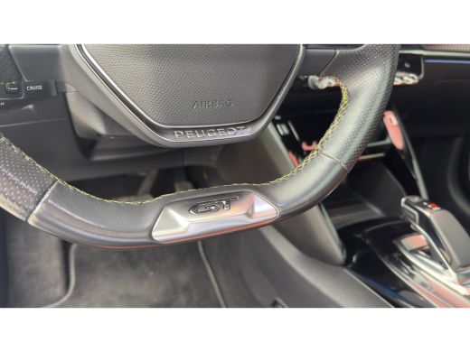 Peugeot e-208 EV GT 350 50 kWh 3-Fase | Bruin Leder | Adaptieve Cruise | Camera | Pano | Climate Control | Acht... ActivLease financial lease
