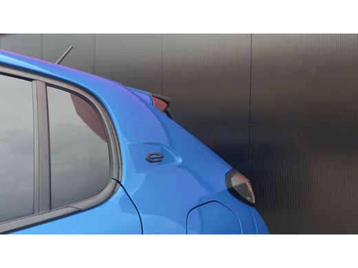 Peugeot e-208 EV GT 350 50 kWh 3-Fase | Bruin Leder | Adaptieve Cruise | Camera | Pano | Climate Control | Acht... ActivLease financial lease