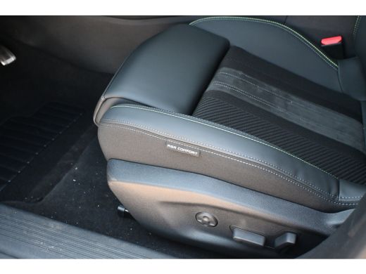 Peugeot e-308 GT 54 kWh | Navigatie | Massagestoelen | Stoel/Stuurverwarming | Dodehoekdetectie | 360 Camera | !! ActivLease financial lease