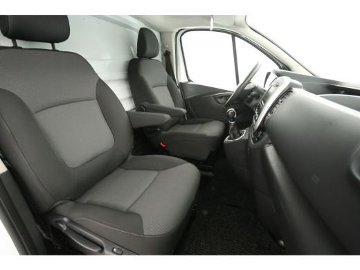 Renault Trafic 2.0 dCI 145PK L2H1 | Automaat | Airco | Cruise | Camera | Trekhaak ActivLease financial lease
