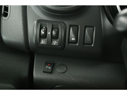 Renault Trafic 2.0 dCI 145PK L2H1 | Automaat | Airco | Cruise | Camera | Trekhaak ActivLease financial lease