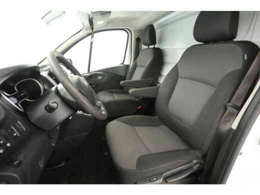 Renault Trafic 2.0 dCI 145PK L2H1 | Automaat | Airco | Cruise | Camera | Trekhaak ActivLease financial lease