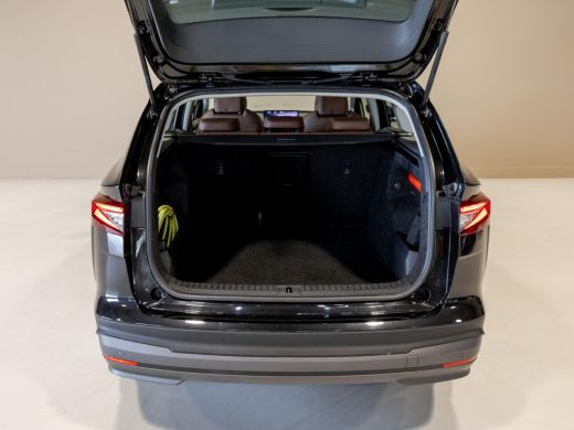 Skoda Enyaq iV 80 204pk / Trekhaak / Dodehoekdetectie / Panorama dak / Adaptieve cruise control / Achteruitrijca... ActivLease financial lease