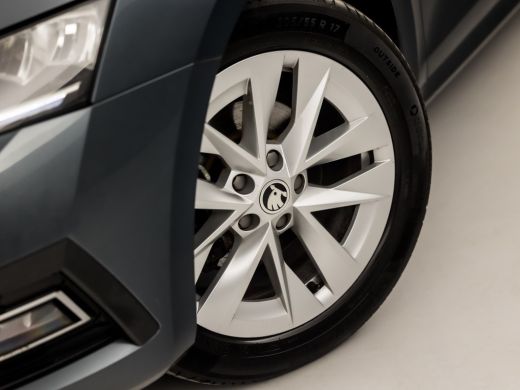 Skoda Octavia Combi 1.0 e-TSI Sport Automaat (VIRTUAL COCKPIT, 1e EIGENAAR, APPLE CARPLAY, GROOT NAVI, STOELVER... ActivLease financial lease