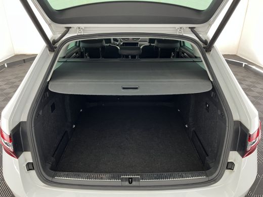 Skoda Superb Combi 1.5 TSI ACT Style Business (INCL-BTW) Aut. *LEATHER-MICROFIBRE | XENON | CANTON-AUDIO | MEM... ActivLease financial lease