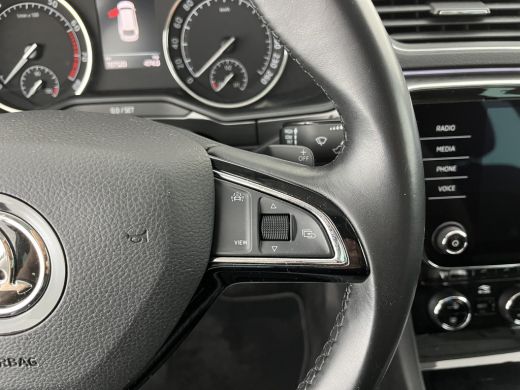Skoda Superb Combi 1.5 TSI ACT Style Business (INCL-BTW) Aut. *LEATHER-MICROFIBRE | XENON | CANTON-AUDIO | MEM... ActivLease financial lease