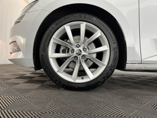 Skoda Superb Combi 1.5 TSI ACT Style Business (INCL-BTW) Aut. *LEATHER-MICROFIBRE | XENON | CANTON-AUDIO | MEM... ActivLease financial lease