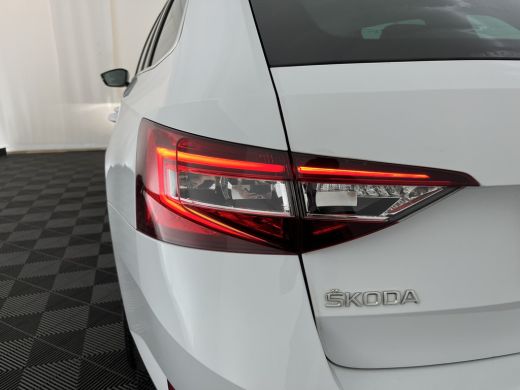 Skoda Superb Combi 1.5 TSI ACT Style Business (INCL-BTW) Aut. *LEATHER-MICROFIBRE | XENON | CANTON-AUDIO | MEM... ActivLease financial lease