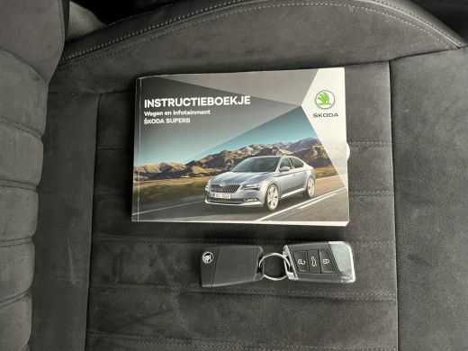Skoda Superb Combi 1.5 TSI ACT Style Business (INCL-BTW) Aut. *LEATHER-MICROFIBRE | XENON | CANTON-AUDIO | MEM... ActivLease financial lease