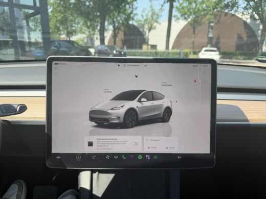 Tesla Model Y Long Range RWD 75 kWh LONG RANGE AWD FSD! VAN: 46.900,- VOOR: 43.877,- | FULL SELF DRIVE OP DE AU... ActivLease financial lease