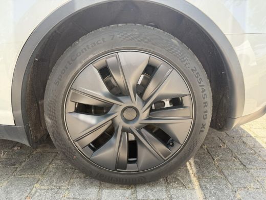 Tesla Model Y Long Range RWD 75 kWh LONG RANGE AWD FSD! VAN: 46.900,- VOOR: 43.877,- | FULL SELF DRIVE OP DE AU... ActivLease financial lease