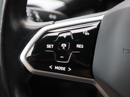 Volkswagen ID.4 Max 77 kWh 204 Pk | Stoel/Stuurverwarming | Camera | Adaptive Cruise | Warmtepomp | Head Up | Mat... ActivLease financial lease