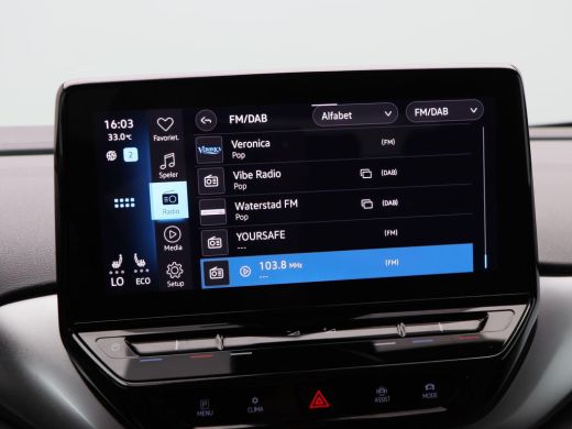 Volkswagen ID.4 Max 77 kWh 204 Pk | Stoel/Stuurverwarming | Camera | Adaptive Cruise | Warmtepomp | Head Up | Mat... ActivLease financial lease