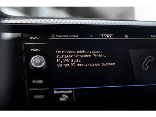 Volkswagen Polo Life Edition Inclusief &euro;2000,- inruilvoordeel + &euro;1000,- korting | 'App-Connect' draadloze smartph... ActivLease financial lease