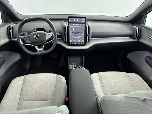 Volvo  EX30 Single Motor Extended Range Ultra 69 kWh | 20 inch LM | Extra getint glas | Stoel + Stuurverwarmi... ActivLease financial lease