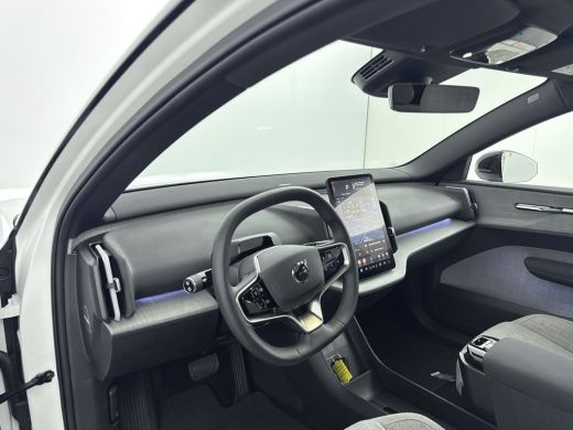 Volvo  EX30 Single Motor Extended Range Ultra 69 kWh | 20 inch LM | Extra getint glas | Stoel + Stuurverwarmi... ActivLease financial lease