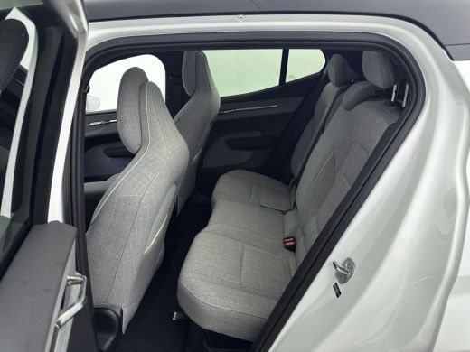 Volvo  EX30 Single Motor Extended Range Ultra 69 kWh | 20 inch LM | Extra getint glas | Stoel + Stuurverwarmi... ActivLease financial lease
