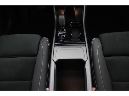 Volvo  XC40 2.0 B4 Plus Black Edition | Panoramadak | Harman/Kardon | Elektrische Stoelen | Camera | Keyless ... ActivLease financial lease