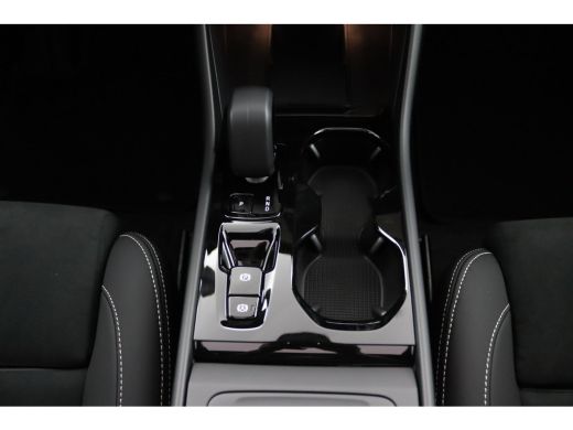 Volvo  XC40 2.0 B4 Plus Black Edition | Panoramadak | Harman/Kardon | Elektrische Stoelen | Camera | Keyless ... ActivLease financial lease