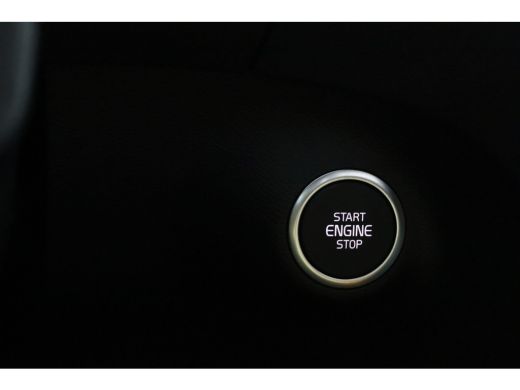 Volvo  XC40 2.0 B4 Plus Black Edition | Panoramadak | Harman/Kardon | Elektrische Stoelen | Camera | Keyless ... ActivLease financial lease