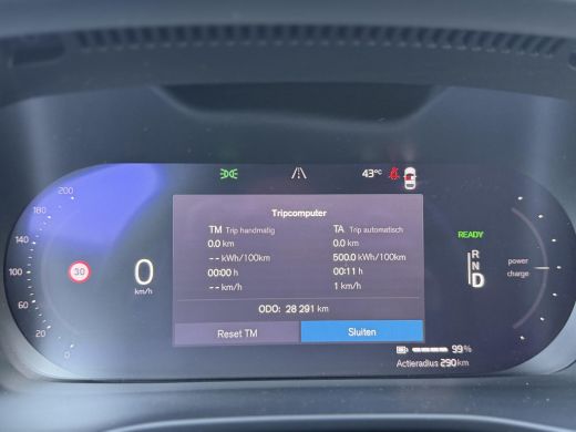 Volvo  XC40 Recharge Core 70 kWh SOH 94% VAN: 32.900,- VOOR: 30.877,- UW WKVOORDEEL: 2.023,- ActivLease financial lease
