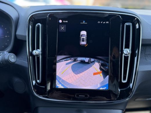 Volvo  XC40 Recharge Core 70 kWh SOH 94% VAN: 32.900,- VOOR: 30.877,- UW WKVOORDEEL: 2.023,- ActivLease financial lease