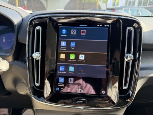 Volvo  XC40 Recharge Core 70 kWh SOH: 96% VAN: 32.900,- VOOR: 30.877,- UW WKVOORDEEL: 2.023,- | DEALER ONDERH... ActivLease financial lease