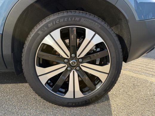 Volvo  XC40 Recharge Core 70 kWh SOH: 96% VAN: 32.900,- VOOR: 30.877,- UW WKVOORDEEL: 2.023,- | DEALER ONDERH... ActivLease financial lease