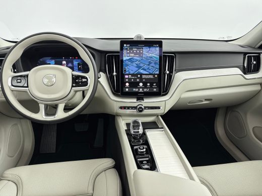 Volvo  XC60 T8 Plug-in hybrid AWD Ultra Dark Exec. Ed. | 22" | Heico Diffusor | Getint & Gelamineerd Glas | A... ActivLease financial lease