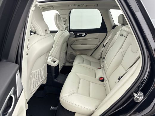 Volvo  XC60 T8 Plug-in hybrid AWD Ultra Dark Exec. Ed. | 22" | Heico Diffusor | Getint & Gelamineerd Glas | A... ActivLease financial lease