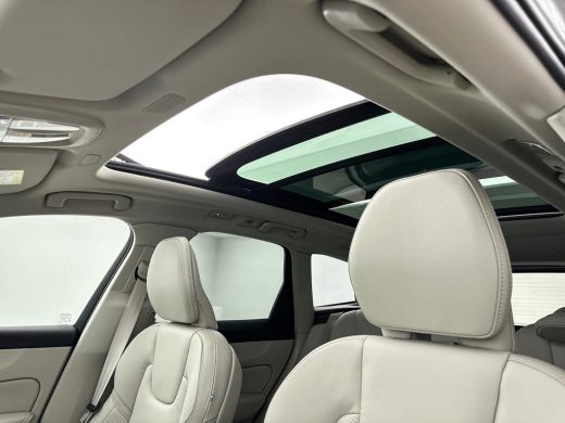 Volvo  XC60 T8 Plug-in hybrid AWD Ultra Dark Exec. Ed. | 22" | Heico Diffusor | Getint & Gelamineerd Glas | A... ActivLease financial lease