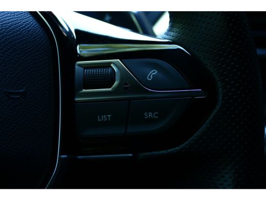 Peugeot 3008 1.2 PURETECH 130PK GT PACK AUTOMAAT / ALCANTARA / CAMERA V+A / TREKHAAK /19"LMV / KEYLESS / FULL-... ActivLease financial lease