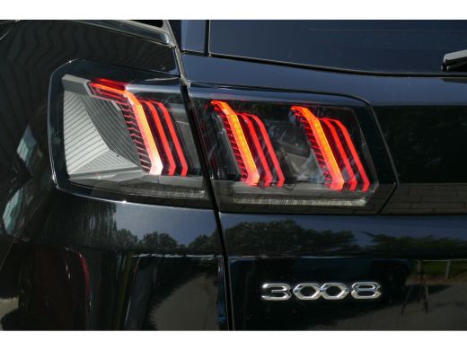 Peugeot 3008 1.2 PURETECH 130PK GT AUTOMAAT / ALCANTARA / CAMERA V+A / TREKHAAK /19"LMV / KEYLESS / FULL-LED /... ActivLease financial lease