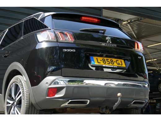 Peugeot 3008 1.2 PURETECH 130PK GT AUTOMAAT / ALCANTARA / CAMERA V+A / TREKHAAK /19"LMV / KEYLESS / FULL-LED /... ActivLease financial lease