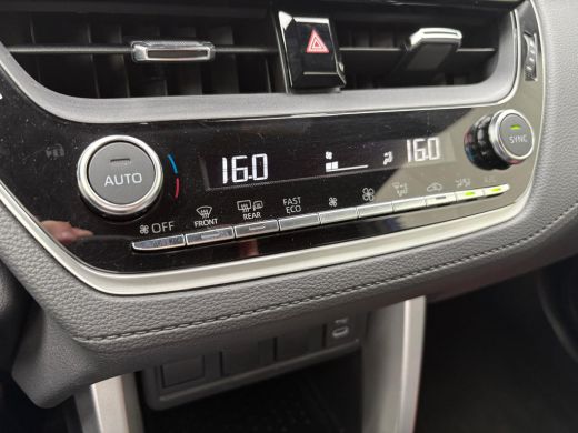 Toyota Corolla Cross Hybrid 140PK Automaat Carplay-android/Parkeerhulp/Camera/Dodehoek/Keyfree ActivLease financial lease